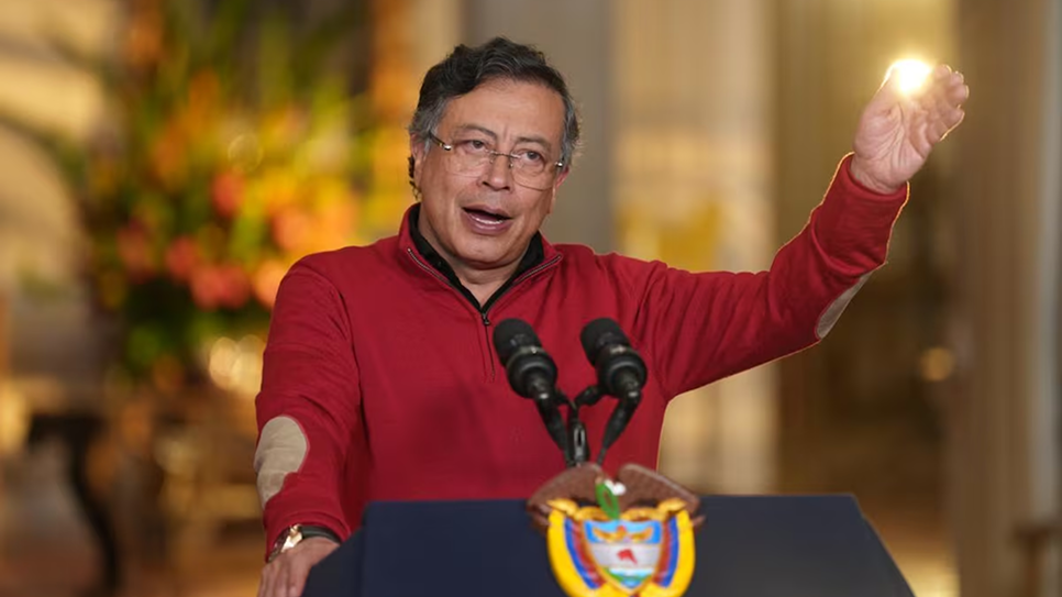 El presidente Petro ha tomado decisiones que marcan el rumbo de Colombia, pero aun queda mucho por hacer.