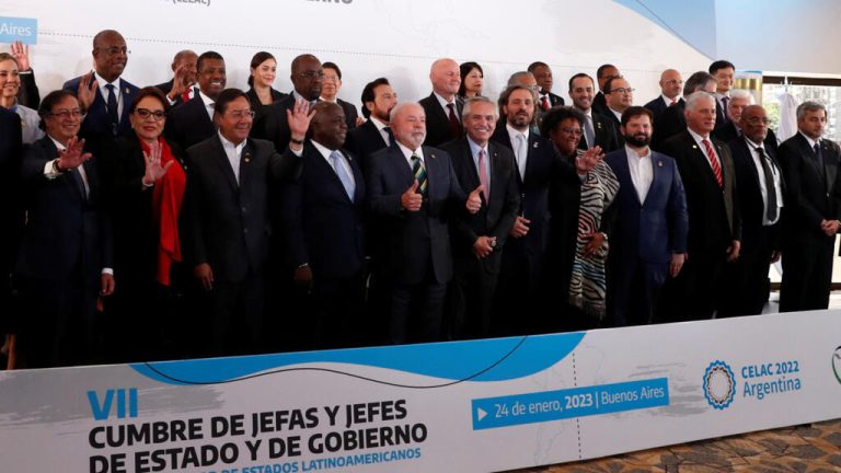 América Latina debate su posición frente al nuevo orden mundial en cumbre de la CELAC