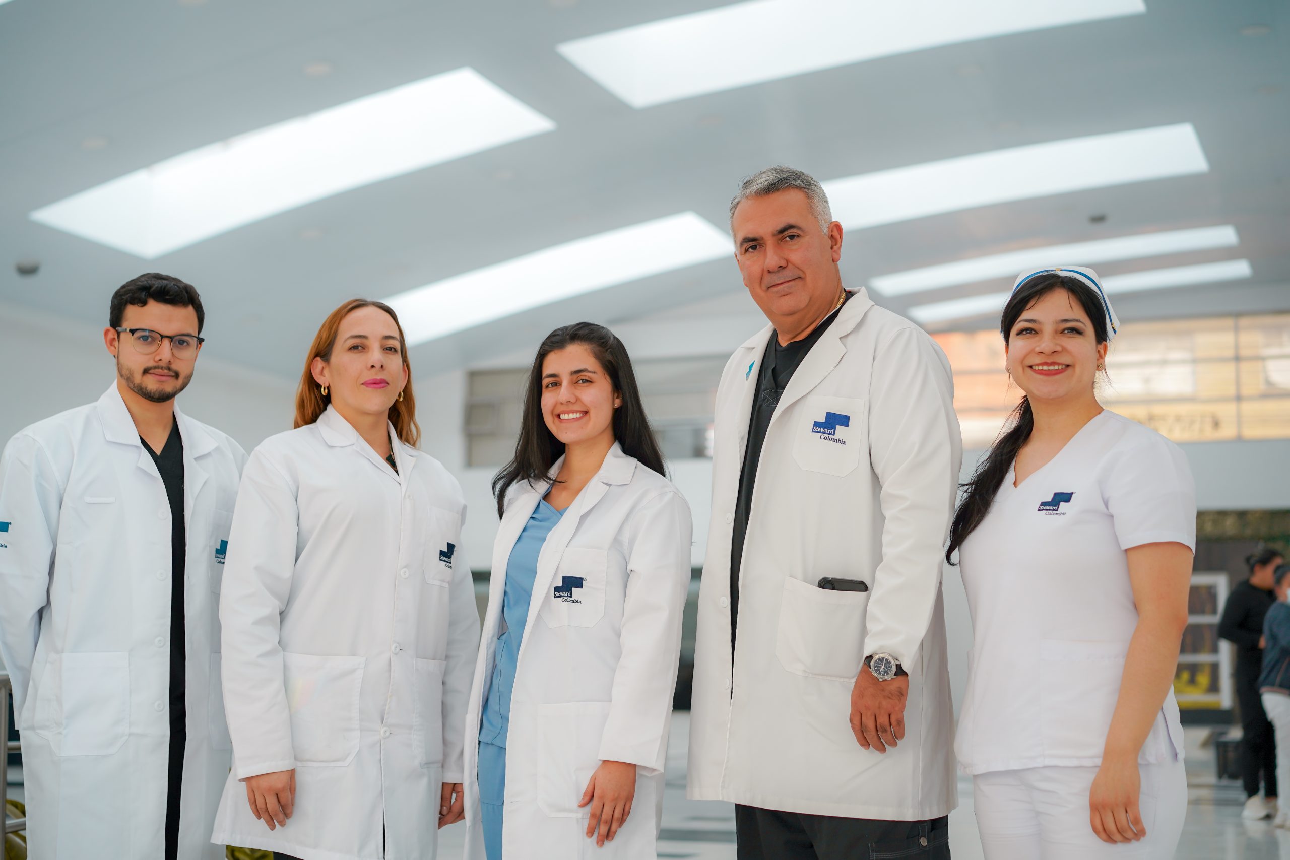 Somos una institución de salud comprometida con la atención segura, eficiente y centrada en el paciente.